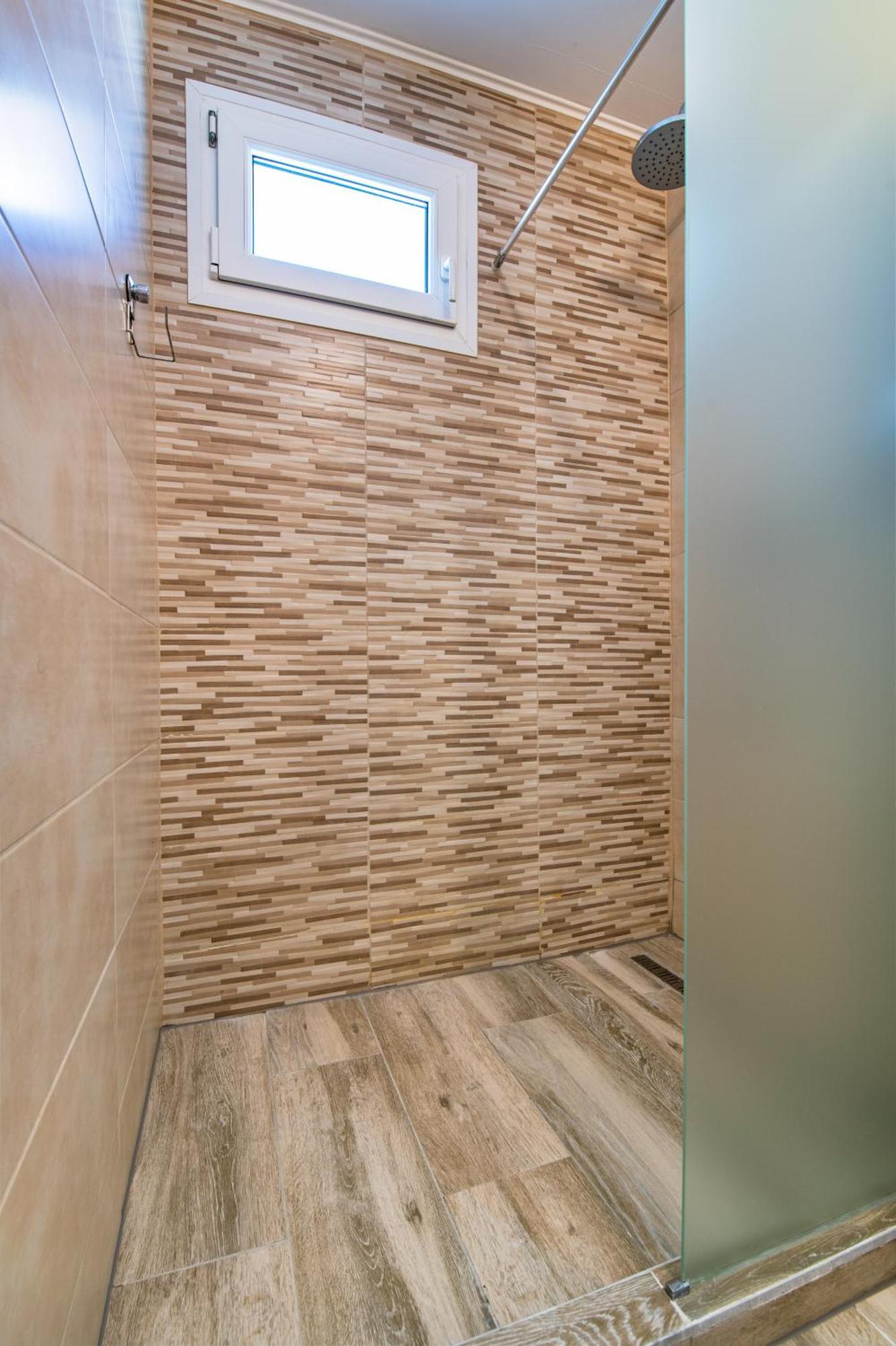 Springhome - Cozy Apartment With Balcony & Parking Brasov Exterior photo
